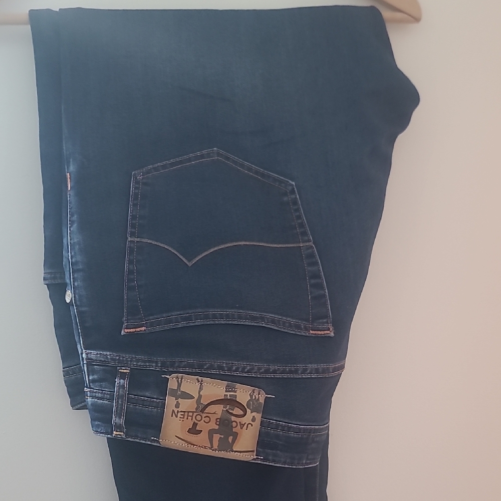 Jacob Cohen Dark Blue Jeans -622 Style Size 38"